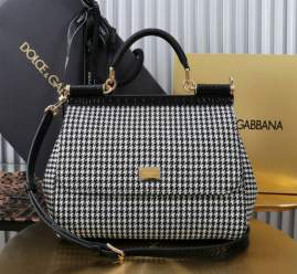 Picture of Dolce Gabbana Handbags _SKUfw181212386fw